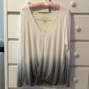 White-green ombré soft & sexy AE long sleeve💚